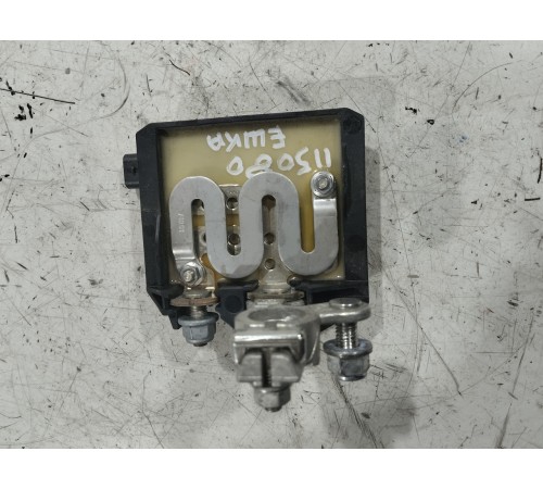 Клемма аккумулятора