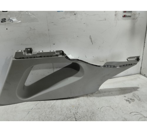 Обшивка стойки задняя левая