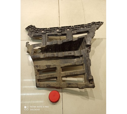 Кронштейн заднего бампера(правый)