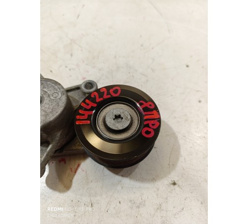 Ролик-натяжитель