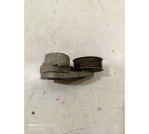 Ролик-натяжитель