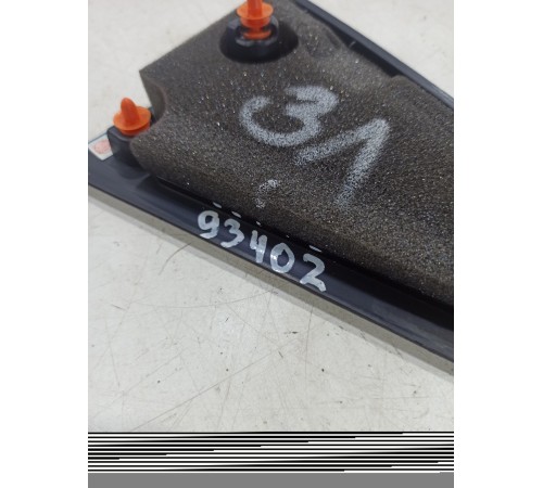 Накладка двери (задняя левая)