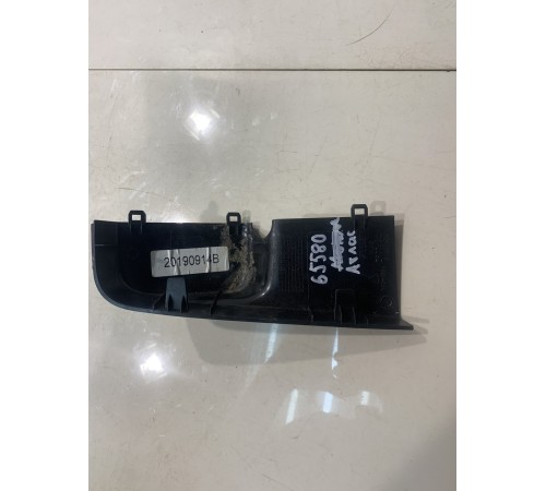 Накладка лобового стекла