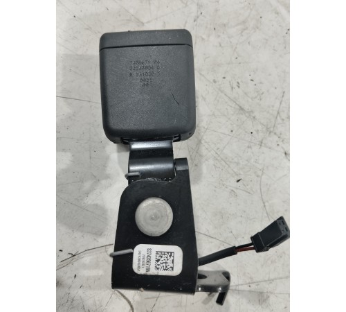 Ответная часть ремня безопасности задняя левая