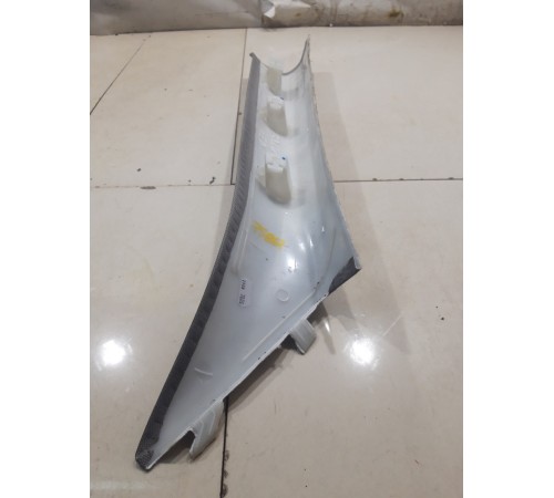 Обшивка стойки (передняя, левая)