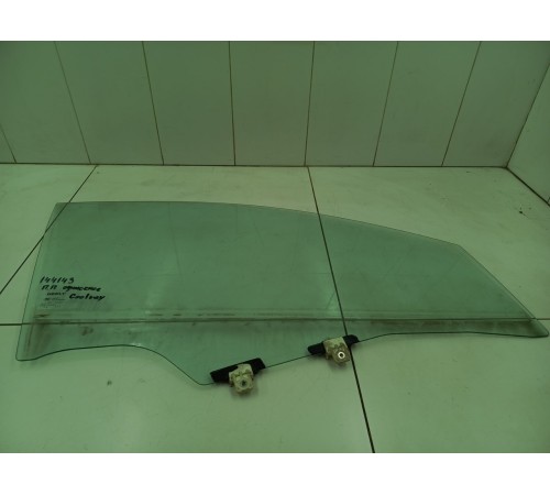 Стекло двери переднее правое