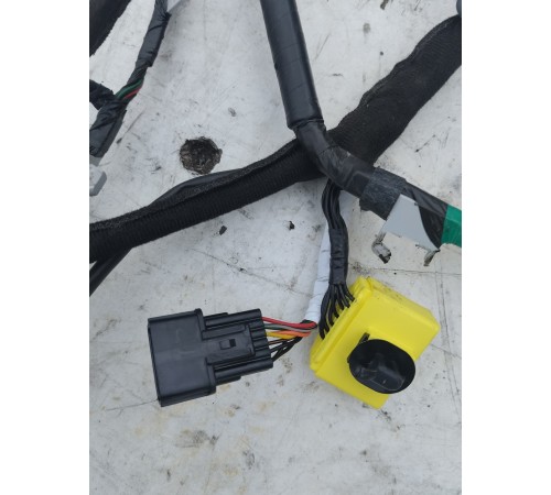 Электропроводка крышки багажника