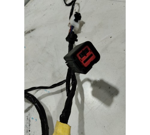 Электропроводка двери передняя левая