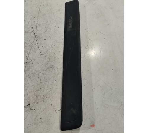 Накладка порога передняя правая