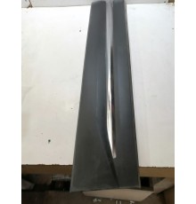 Накладка двери передняя левая нижняя, молдинг