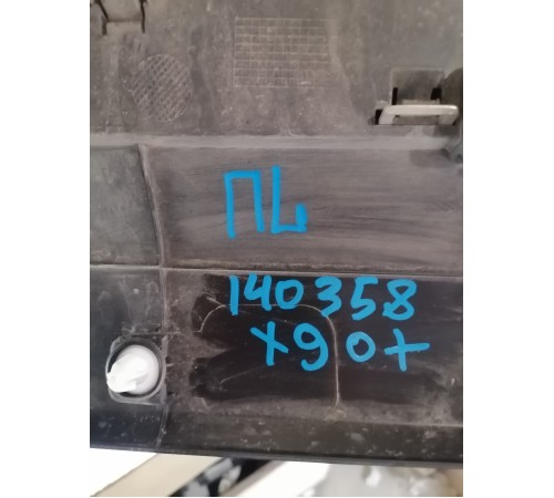 Накладка двери передняя левая нижняя, молдинг