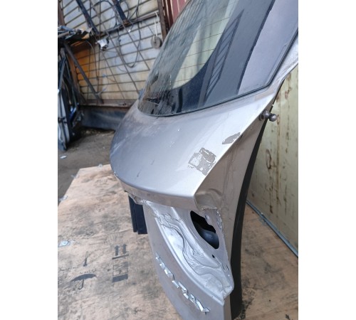 Дверь багажника со стеклом