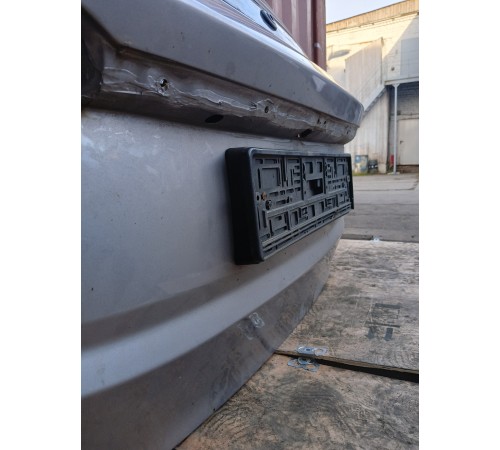 Дверь багажника со стеклом