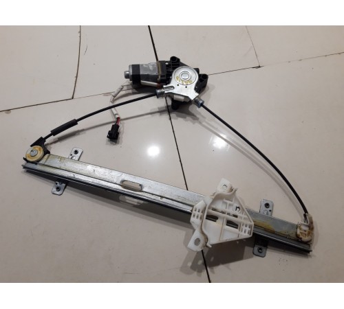Стеклоподъемник (задний правый)