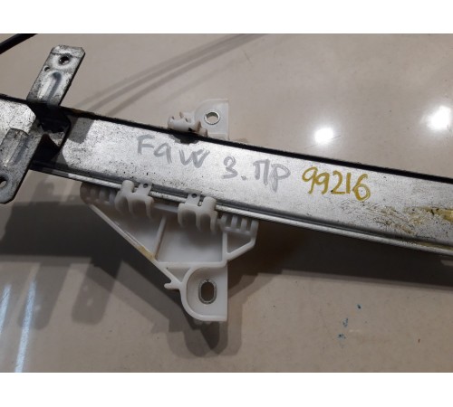 Стеклоподъемник (задний правый)