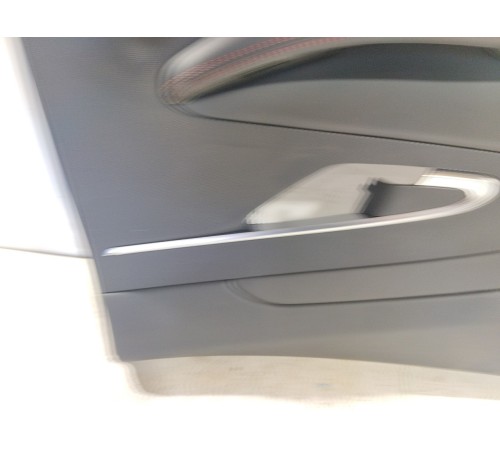 Обшивка двери задняя левая