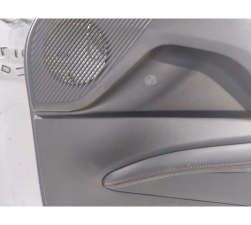 Обшивка двери задняя левая