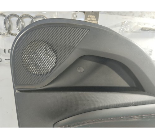 Обшивка двери задняя левая