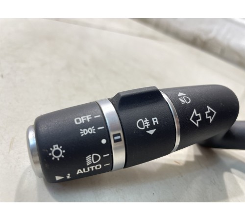 Подрулевой переключатель поворотоников