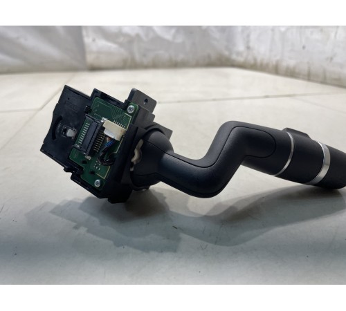 Подрулевой переключатель поворотоников