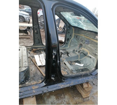 Порог правый с центральной стойкой