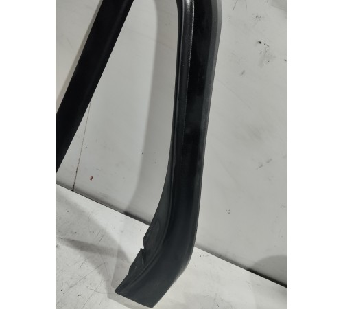 Накладка рамки двери (задняя правая)