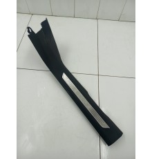 Накладка порога передняя левая