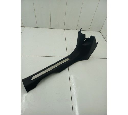 Накладка порога передняя левая