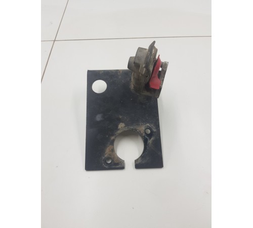 Клапан кран тормозной системы правый