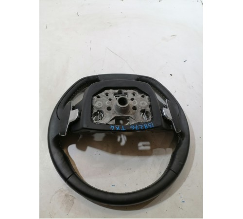 Рулевое колесо в сборе с многофункциональными кнопками