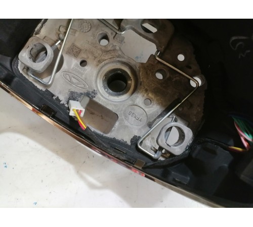 Рулевое колесо в сборе с многофункциональными кнопками