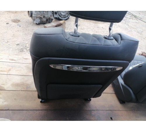 Сиденье переднее правое