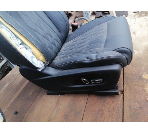 Сиденье переднее правое