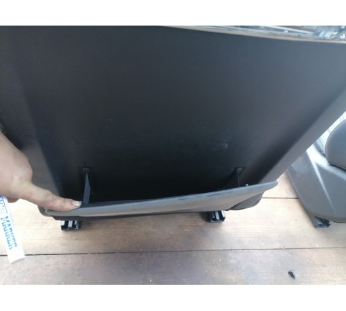 Сиденье переднее правое