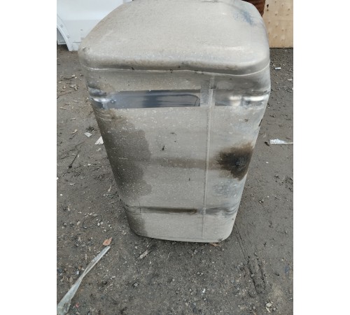 Бак топливный правый