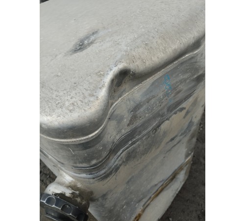 Бак топливный правый