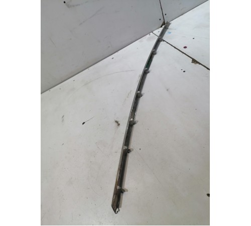 Молдинг заднего бампера