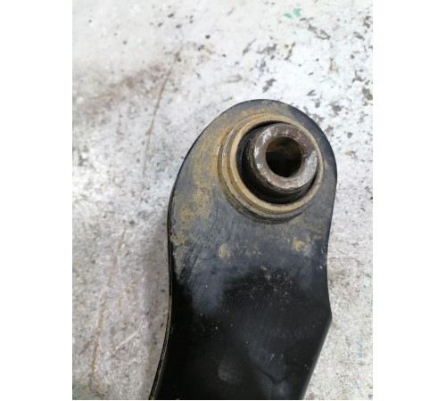 Рычаг задний 