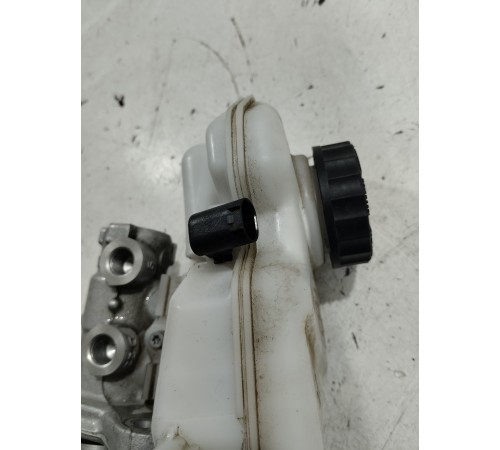 Цилиндр тормозной главный Bosch