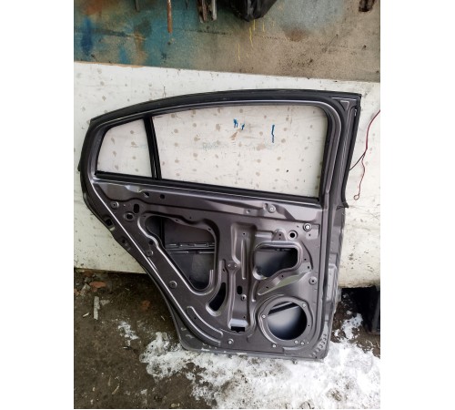 Дверь задняя левая