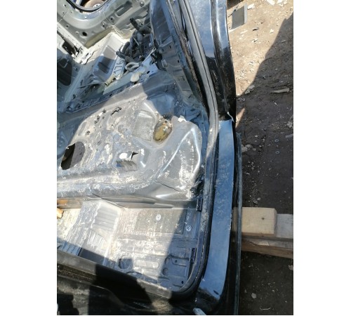 Порог с центральной стойкой (левый)