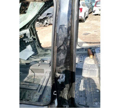 Порог с центральной стойкой (левый)