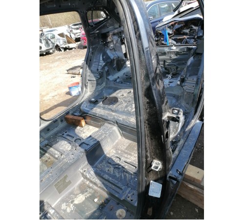 Порог с центральной стойкой (левый)