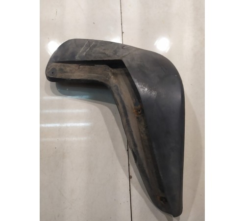 Брызговик (задний, левый)