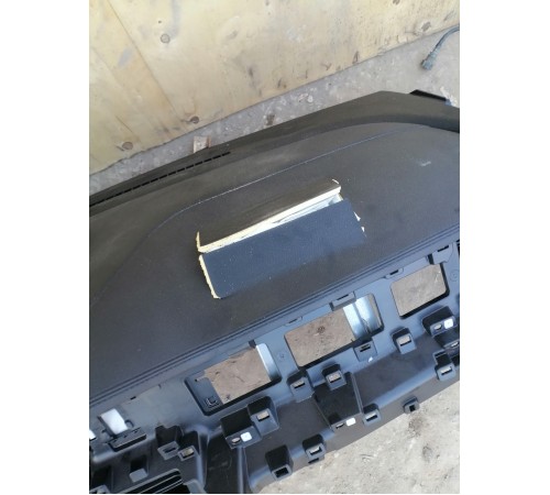 Панель передняя,торпедо