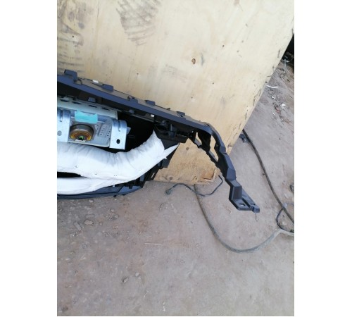 Панель передняя,торпедо