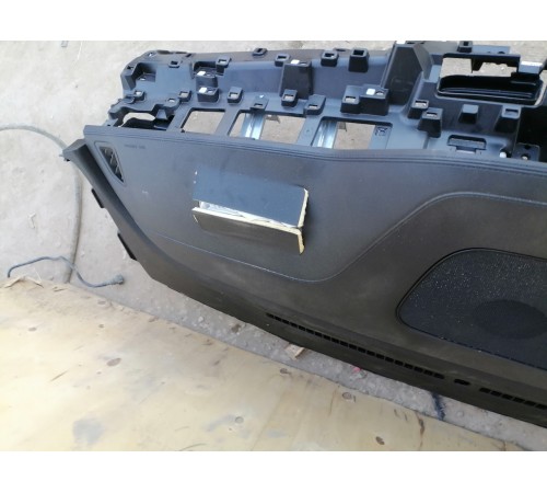 Панель передняя,торпедо