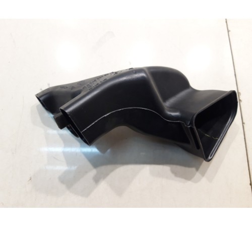 Воздуховод (левый)