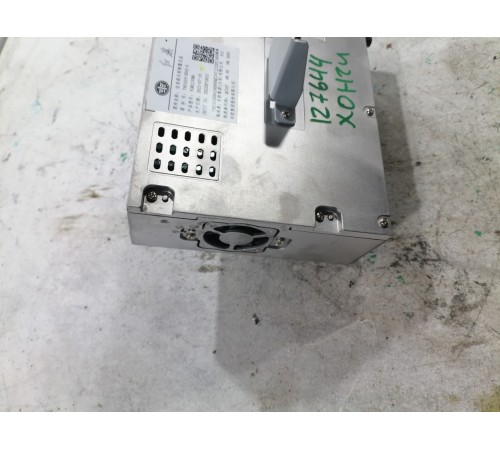 Мультимедийное устройство (магнитола)