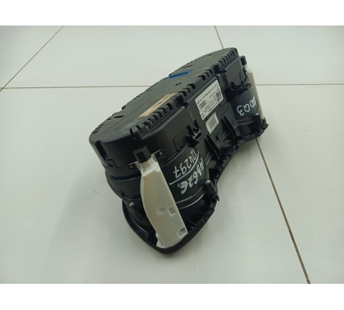 Панель приборов